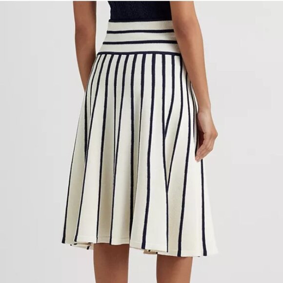 Ralph Lauren Navy and White A-Line Pleated Skirt And Blouse - Picture 3 of 14